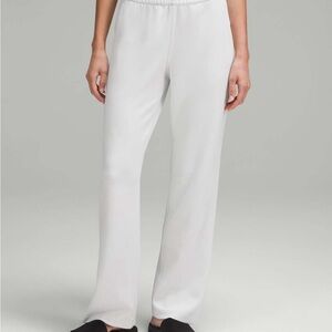 LULULEMON SOFTSTREME PANTS